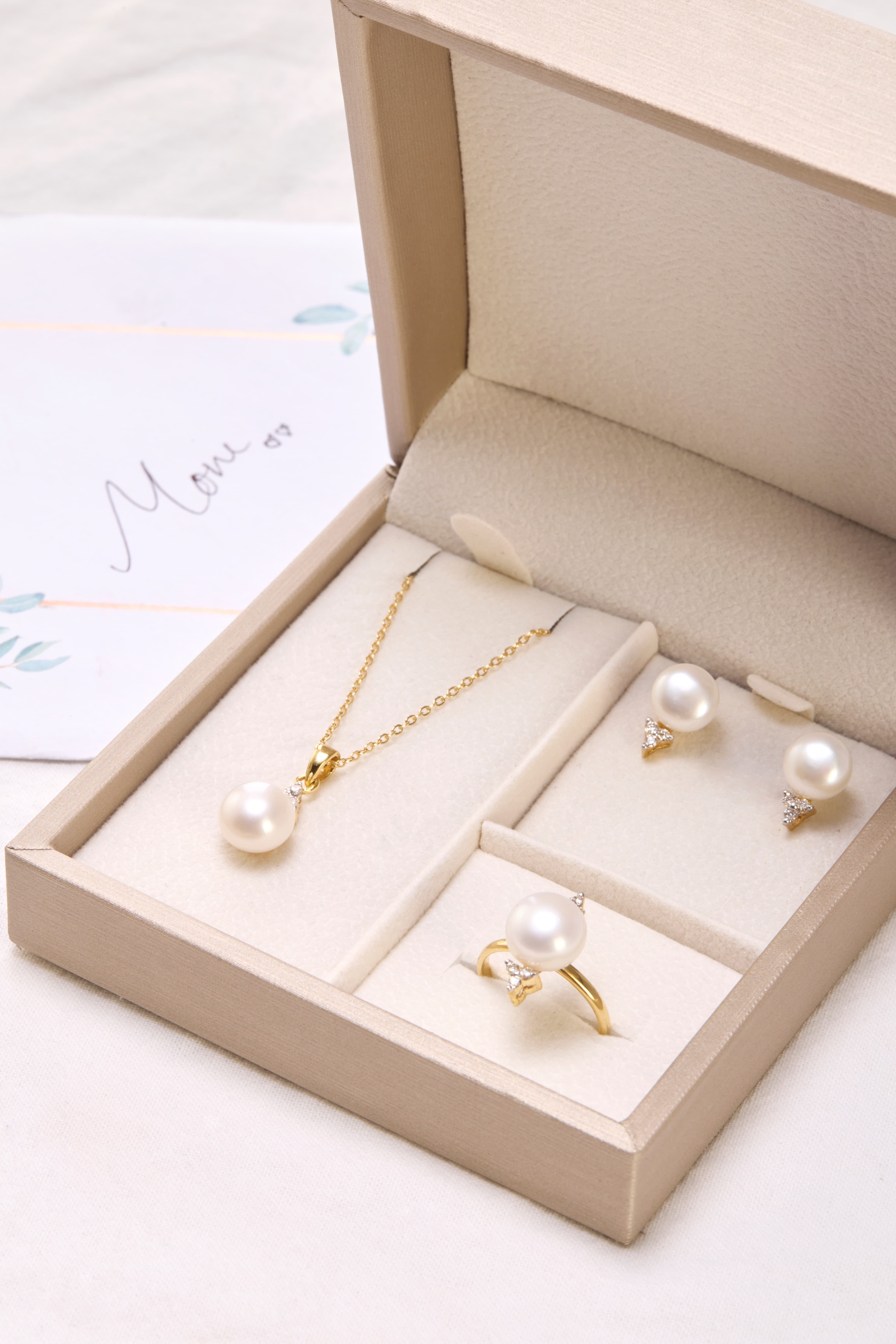 Pearl collection preview 2